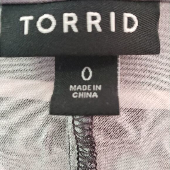 Torrid Top  - Picture 4 of 5
